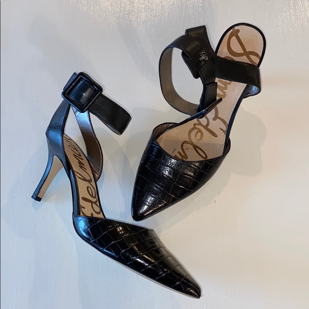 San Edelman Black Shoe
